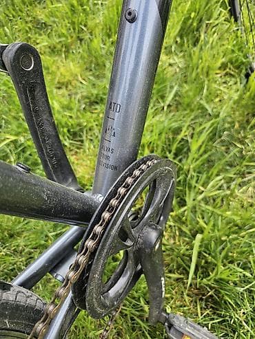 velasipedlər: 650 azn alınıb qətiyyən istifadə olunmayıb . 4 aydır qalıb həyətdə — 8