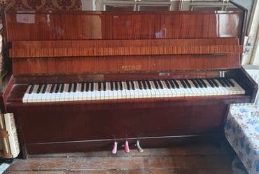 Tar: Piano, Petrof, Akustik — 2