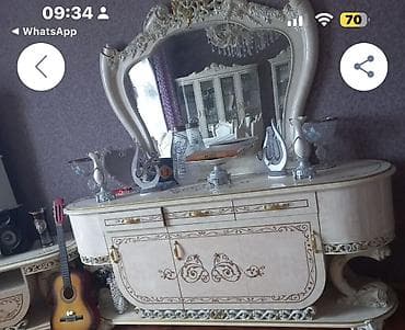 Klassik üslubda qonaq otağı mebel dəsti istifade olunmayib yalniz taxt — 1
