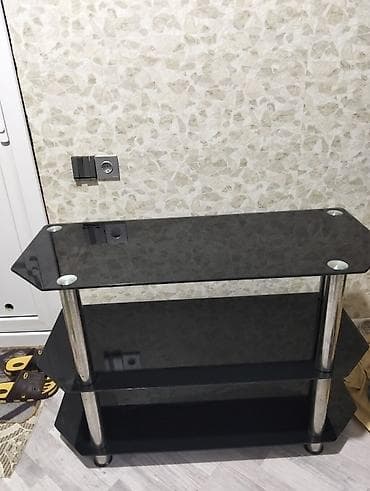 Yeni, Düz TV altlığı, Polkalı, Şüşəli lalafo.az -da Yeni, Düz TV altlığı, Polkalı, Şüşəli