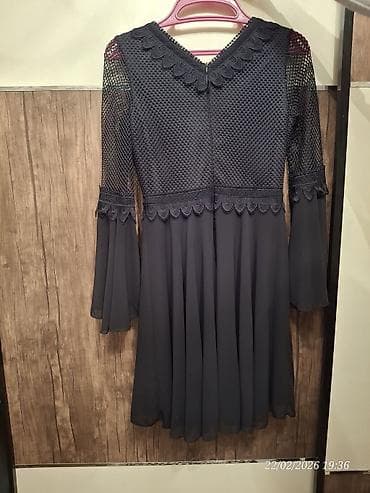 Женская одежда: Cəmi 1-2 dəfə geyinilib. Heç bir defekti yoxdur. Yeni kimidir. 95 — 2