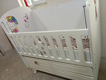 matrasi: Oğlan və qız üçün, İşlənmiş, Dördbucaq, Beşik, Dəstsiz, Matras ilə, Yellənmə mexanizmsiz — 1