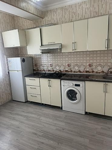 kirayə menzil: Bina xirdalanda yerleşir evin bütün əşyalari var ev 16/9 mərtebesinde — 6