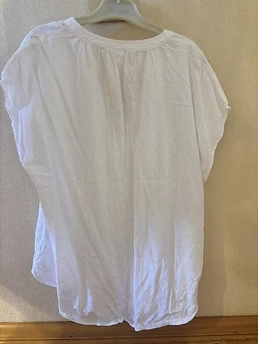 Ağ rəngli qadın bluzası Brand: H&M Ölçü: M (38) - Parça: nazik — 2