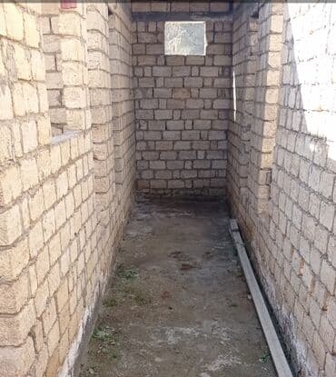 hökməlidə: Hökməli 4 otaqlı, 140 kv. m, Kredit var, Təmirsiz — 2