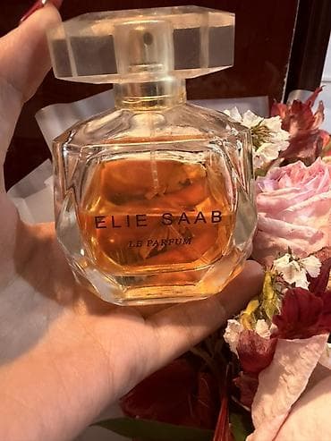 dubay parfum: ELIE SAAB Le Parfum – qadın ətiri

50% işlənib. 50 azn — 1