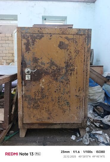 Soyuducu avadanlığı: Məhsul: Metal seyf/dolap Təsvir: - Ağıryüklü, qalın metal — 1