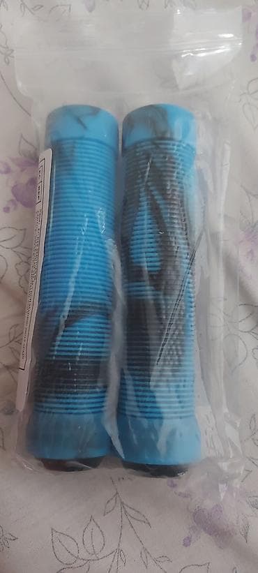 velosiped teker: Məhsul: Velosiped üçün sükan tutacaqları (2 ədəd) - Rəng: mavi‑qara — 1