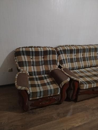 divanda: İşlənmiş, Klassik divan, Divan, Bazasız, Açılmayan — 4