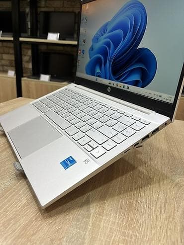 mini notebook computer: İşlənmiş HP Pavilion, 14 ", Intel Core i3, 256 GB, Ödənişli çatdırılma — 5