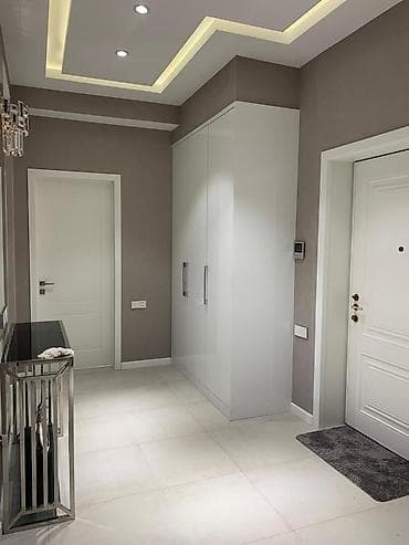 квартира 3 комнатная: İcarəyə verilir 3 otaqlı yeni tikili 135 m², Ağ şəhər q. Kateqoriya — 7