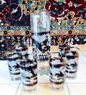 adam agaci: Rəng - Qara, Şüşə — 1