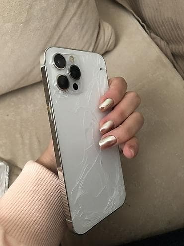 apple iphone 7: IPhone 12 Pro Max, Gümüşü, Qırıq — 2