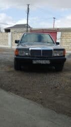 mersedes 208d: Mercedes-Benz 190 (W201) sedan - Korpus: tünd rəng, 4 qapılı sedan — 6