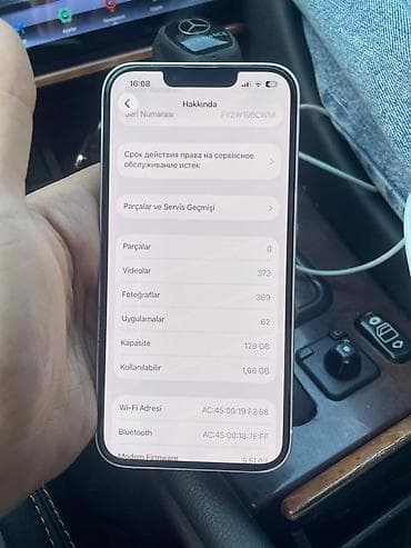 iphone 17 pro silver: IPhone 13, Ağ — 7