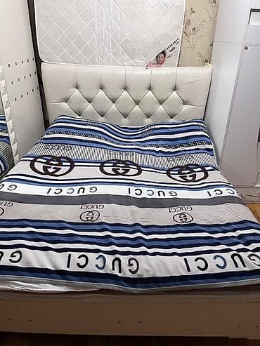 carpayılar: İki nəfərlik yataq dəsti - Ölçü: təxmini 160x200 sm yataq üçün - — 1