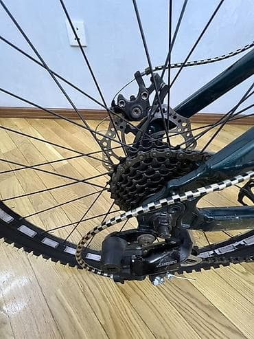 Dağ velosipedi – 27.5” təkərlər, disk əyləclər Xüsusiyyətlər: - — 5