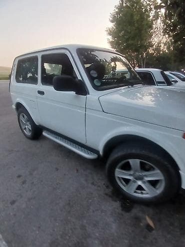 VAZ (LADA): VAZ (LADA) 4x4 Niva: 1.7 l | 1999 il 231651 km Sedan — 3