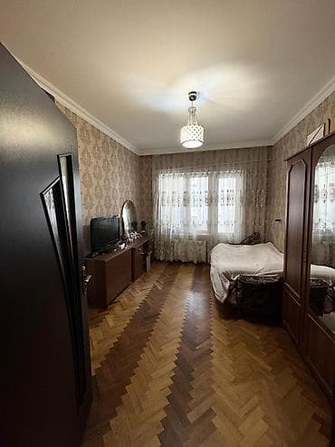 evler bine: Bakı, 3 otaqlı, Köhnə tikili, m. Əhmədli, 82 kv. m — 2