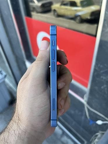 iphone 11 arxasi: IPhone 13, Mavi, Qırıq — 5