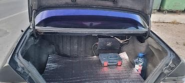 4 teker: Mercedes-Benz E 250: 2.5 l | 1994 il Sedan — 10