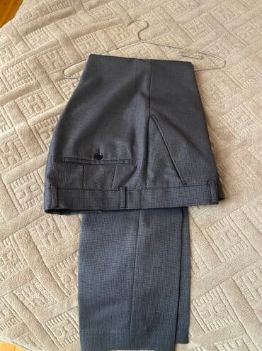 göy rəngli kişi cemperləri: Ciriq sokuk yoxdur. Kim istese goruwub baxa biler. Qiymetde razilawmaq — 3