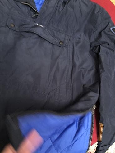 Tünd göy rəngdə kapüşonlu kişi küləkkeşi/yağmurluq Xüsusiyyətlər: - — 3