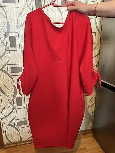Endirim var! Qırmızı rəngli qadın geyimi – rahat, düz kəsimli midi