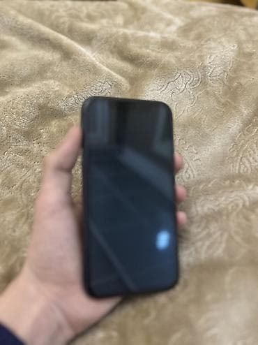 realme c 11: IPhone 11, 128 GB — 2