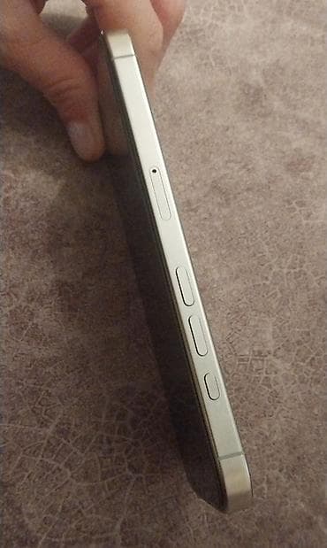 ıphone 16 pro ikinci el: IPhone 16 Pro, 256 GB, Gümüşü, Face ID — 3