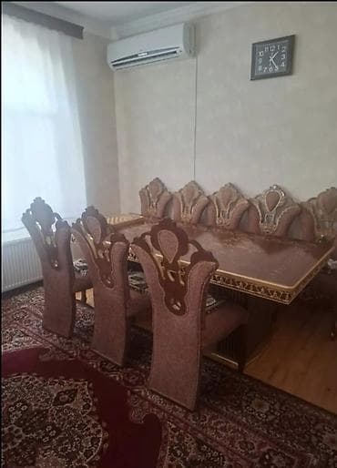 kamp evi: Qonaq otağı üçün, Açılmayan, Dördbucaq masa, 8 stul — 1
