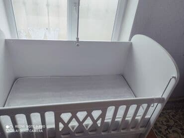 komi: Oğlan və qız üçün, İşlənmiş, Dördbucaq, Beşik, Dəst ilə, Matras ilə, Yellənmə mexanizm ilə — 3