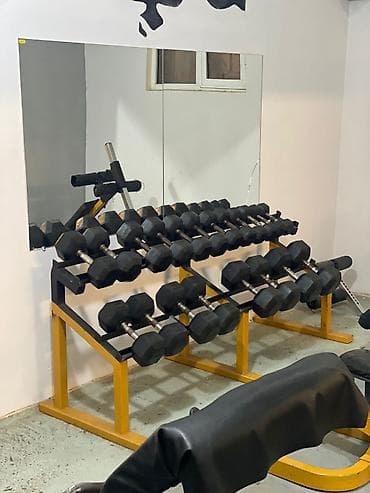 Bayılın tam mərkəzində gediş gəlişli yerdə hazır biznes satılır