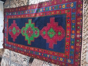 qirmizi xalca: Ковер — 1