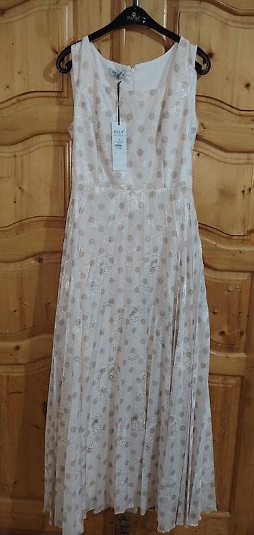 vecerni don: Brend: DEEP Model: İpək qarışıqlı şifon don + qolsuz jilet Təsvir: - — 1