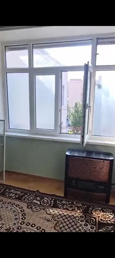 Sumqayıt 13 mkda 5/5, 1/2 ye duzelme ev ayliği 250 man kiraye