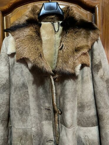 hicablı geyim: Dublenka. Seligeli geyinilib. vorotnik-tülküdür — 3