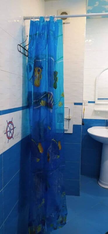 аренда квартир на долгий срок: Köhnə Günəşli qəsəbəsi, Megastore marketin yanı, 9 mərtəbəli köhnə — 11