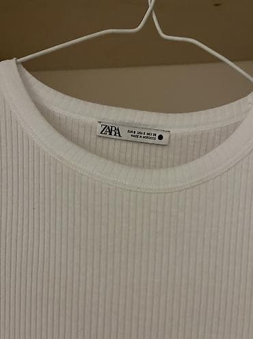 tom ford etri: Zara asimetrik kollu tişört 
Bir defe geyilib — 3