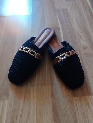 Qadın üçün mules / slip-on tufli - Rəng: qara - raxmer 40 - Üst lalafo.az -da Qadın üçün mules / slip-on tufli - Rəng: qara - raxmer 40 - Üst