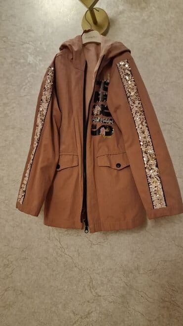 Kurtka. qarayevdedir.
xaricden alinmisdi. az geyinilib