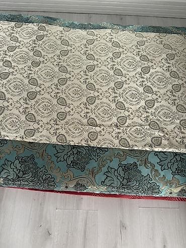 Satılır dekorativ döşək/matras. Məhsul qalın və yumşaq quruluşa — 3