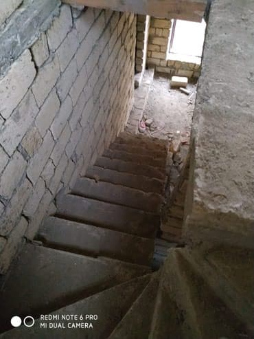 abseronda ev: Masazır 4 otaqlı, 120 kv. m, Kredit var, Təmirsiz — 8