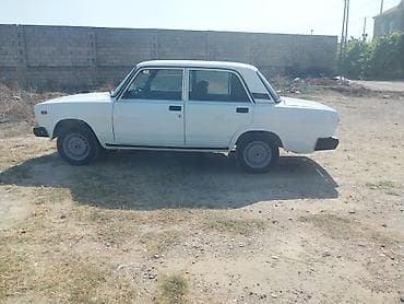 nissan satisi: VAZ 2107, ağ rəng, sedan gövdə. Klassik kvadrat dizayn, xrom ön — 10