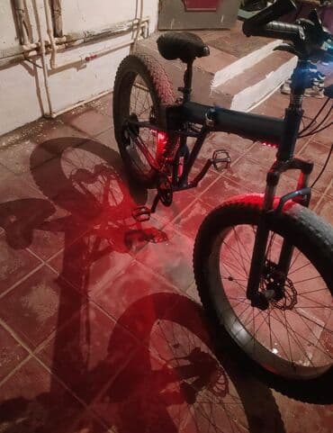 Fatbike velosiped – qalın təkərli, işıqlı, rahat və yol seçməyən -