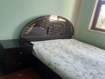 бу кровати: Б/у, Двуспальная кровать, Без подьемного механизма, С матрасом, Без выдвижных ящиков — 1