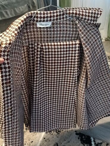 şahmerdan macun terkibi: Casaba butikden baha alinib yeni di - Ölçü: 38 (etiketdə — 3