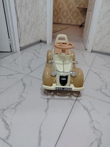 Uşaq minik maşını – klassik retro dizayn - Rəng: krem-bej tonları - — 1