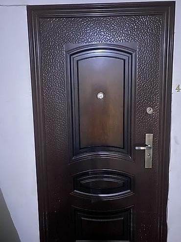 qapi ruckalari: Metal giriş qapısı - Material: metal karkas, üzəri ağac fakturalı — 1
