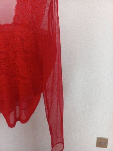 женские красные кеды: Qirmzi gupur koftadir.baha alinib.2 defe geyinmiwem.38-40-42 razmere — 4